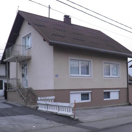 Apartman Marko Огулин Екстериор снимка
