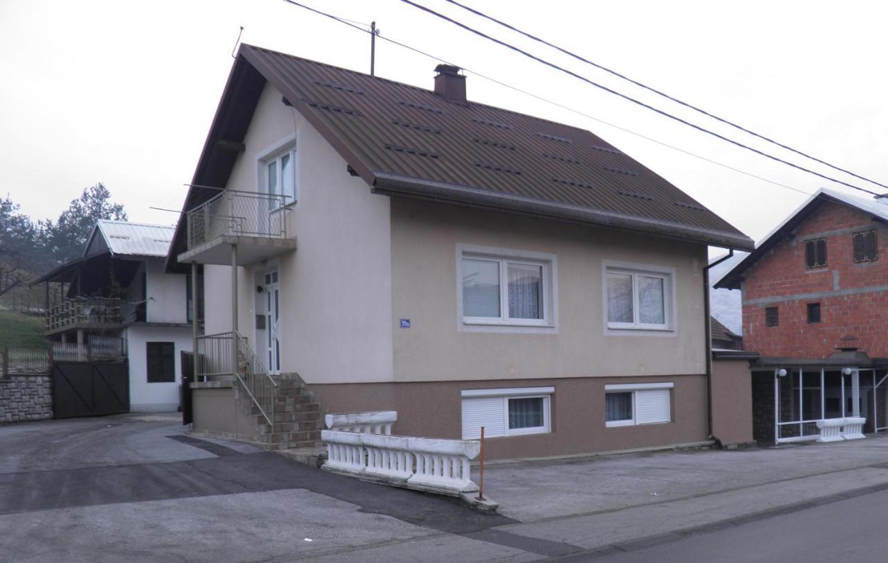 Apartman Marko Огулин Екстериор снимка