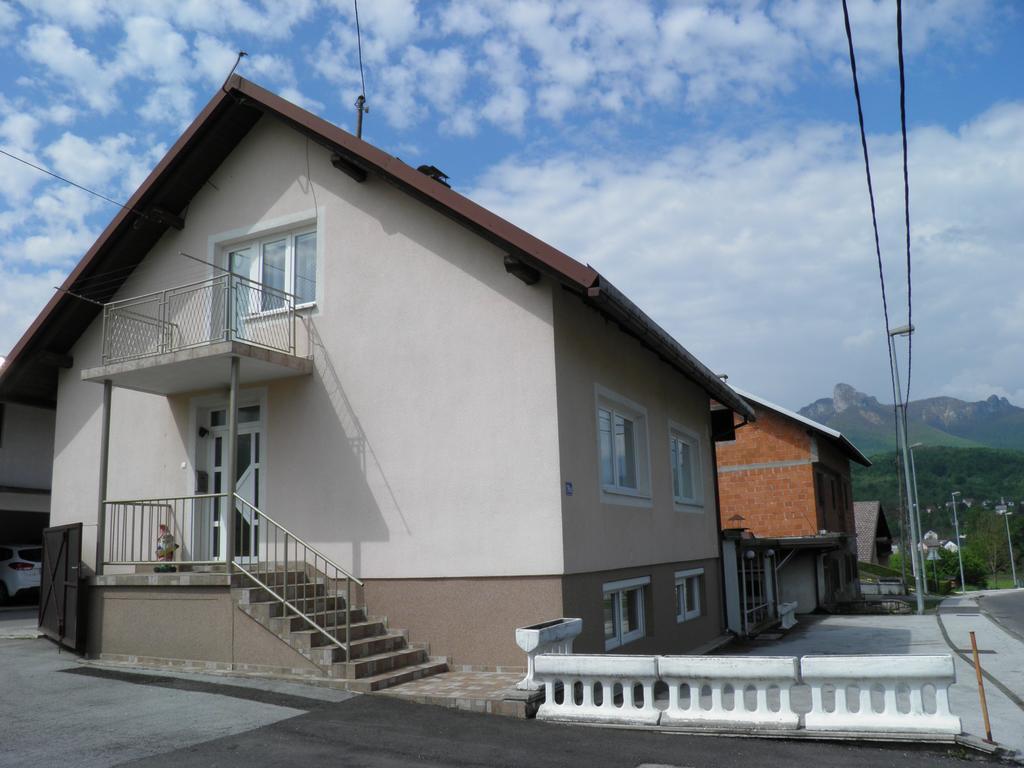 Apartman Marko Огулин Екстериор снимка