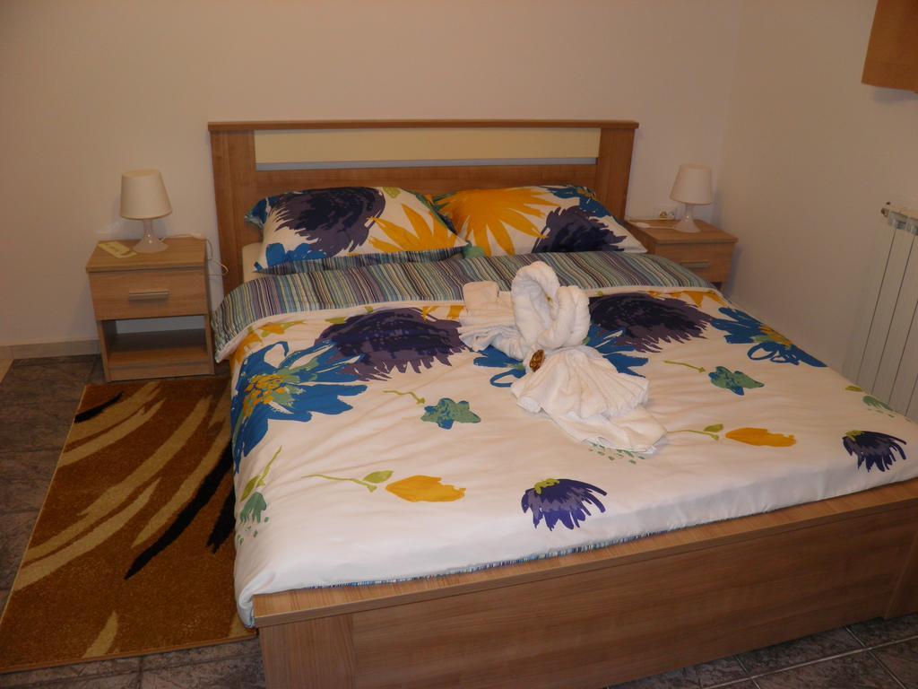 Apartman Marko Огулин Екстериор снимка