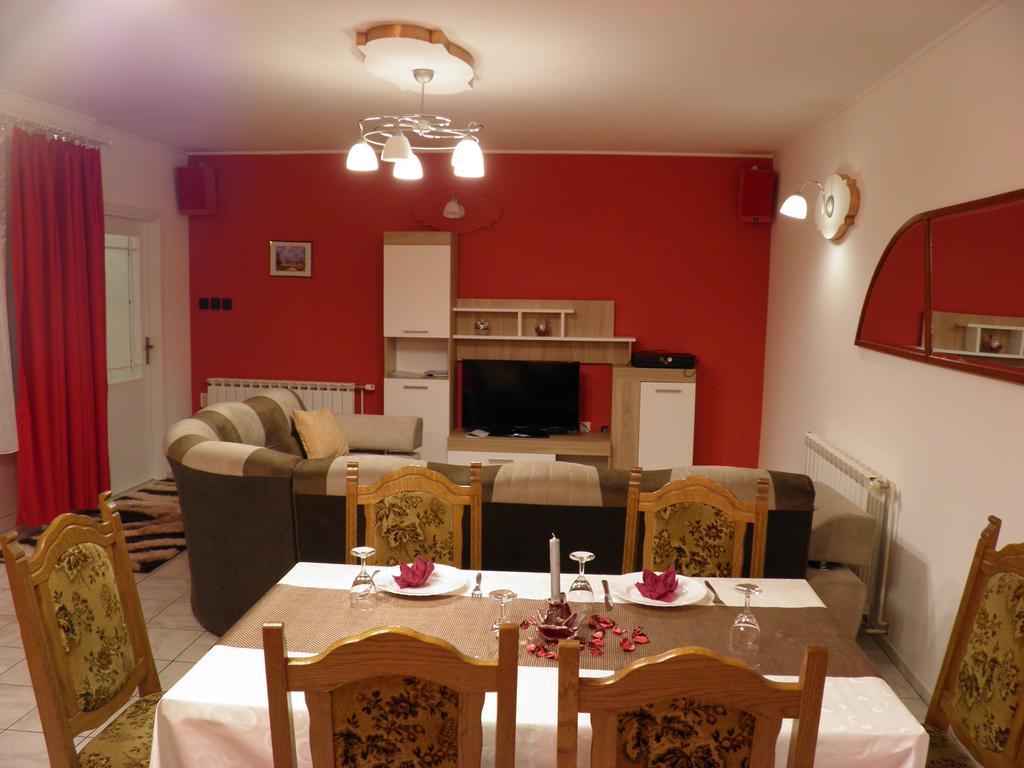 Apartman Marko Огулин Екстериор снимка