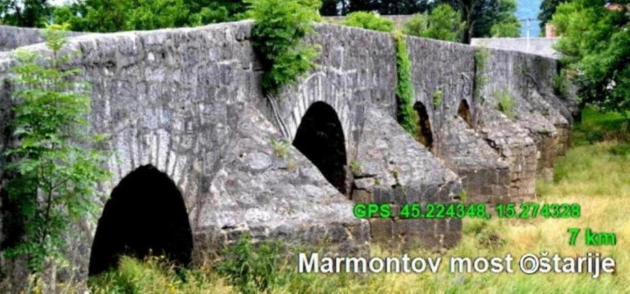 Apartman Marko Огулин Екстериор снимка